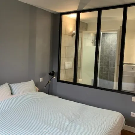 Beautiful 45 M With Balcony In Apartamento *